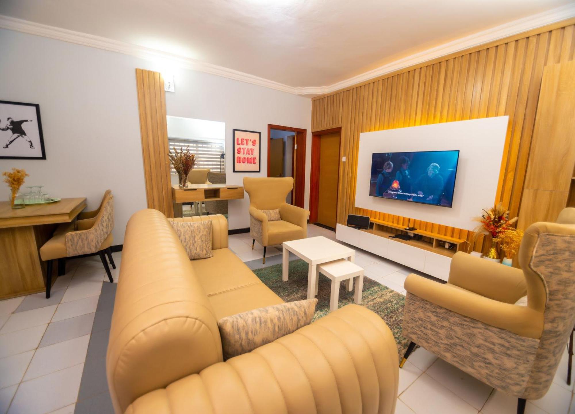 Palm Heights Apartments - Omole Phase 1, Ikeja Buitenkant foto